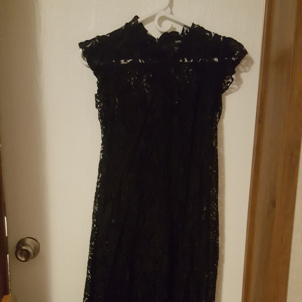 Black lace dress